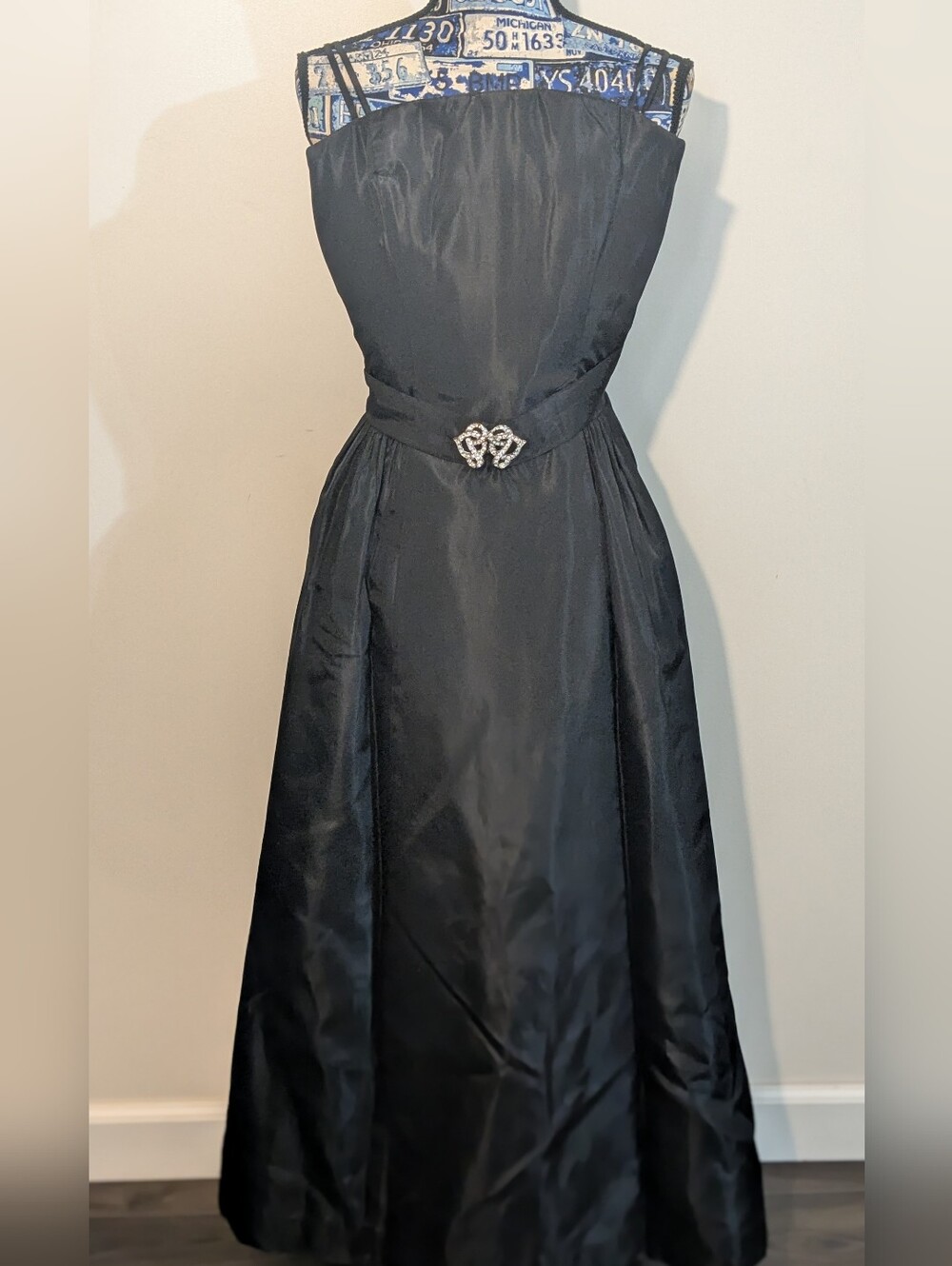 Marie St. Claire Vintage Elegant Formal Rhinestone Princess Puff Bottom Dress